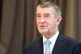 Kdo seje strach, sklízí hákové kříže. Nechutný útok v Chebu ukázal, kam vede nenávist Babišovy vlády - Médium.cz